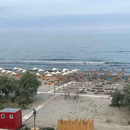 Alezzi Beach YOLO seaview apartment Năvodari